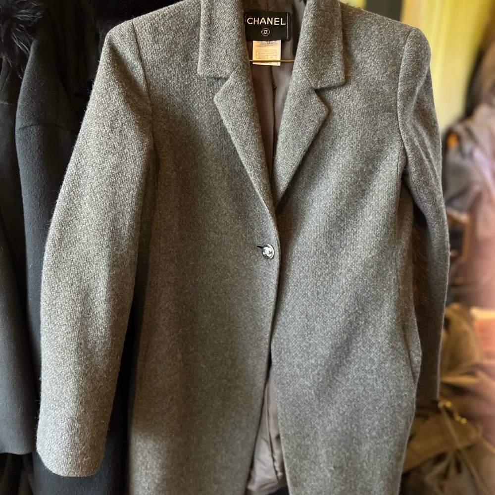 Chanel Gray Wool-Blend Blazer